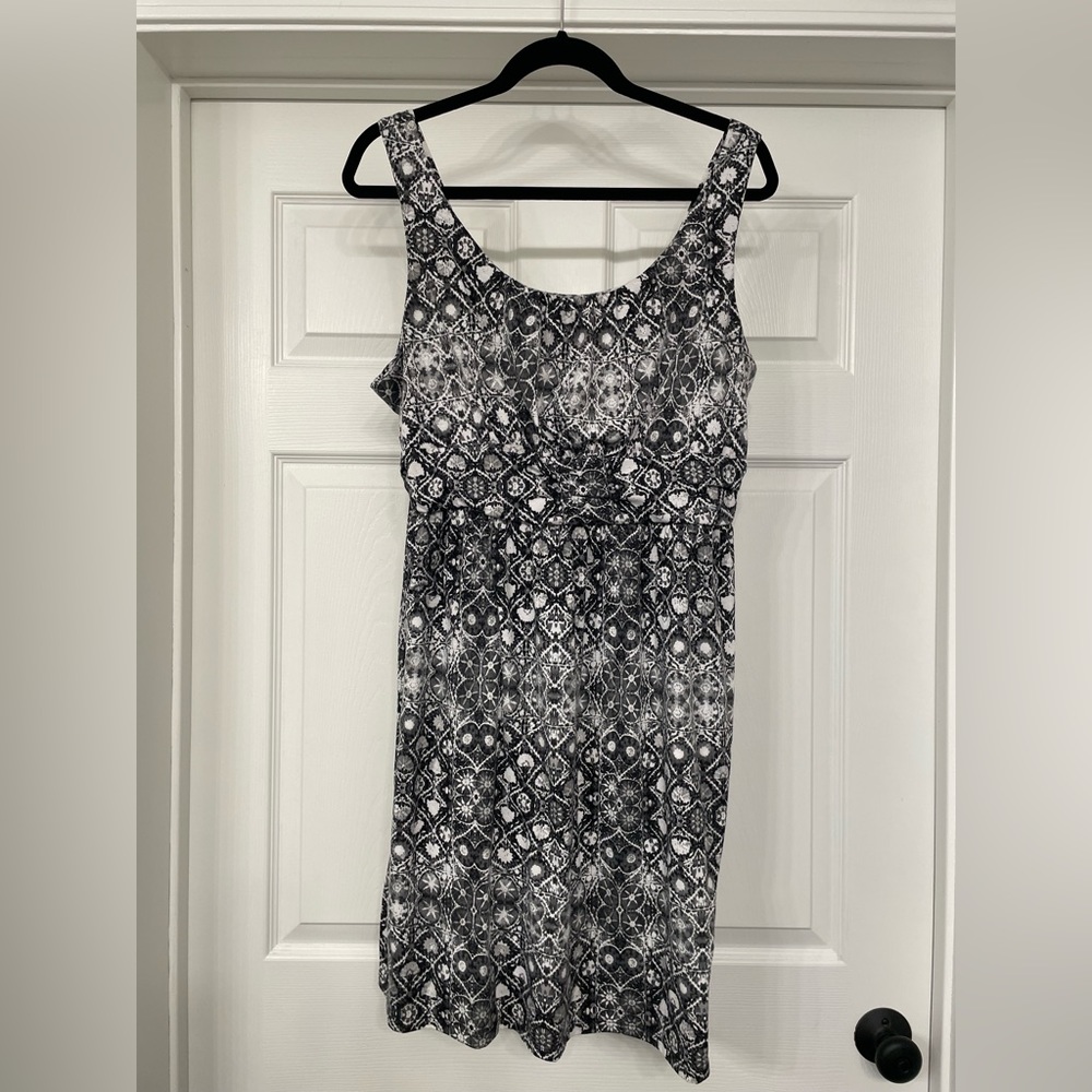 Faded Glory Black-White Plus Size Dress
